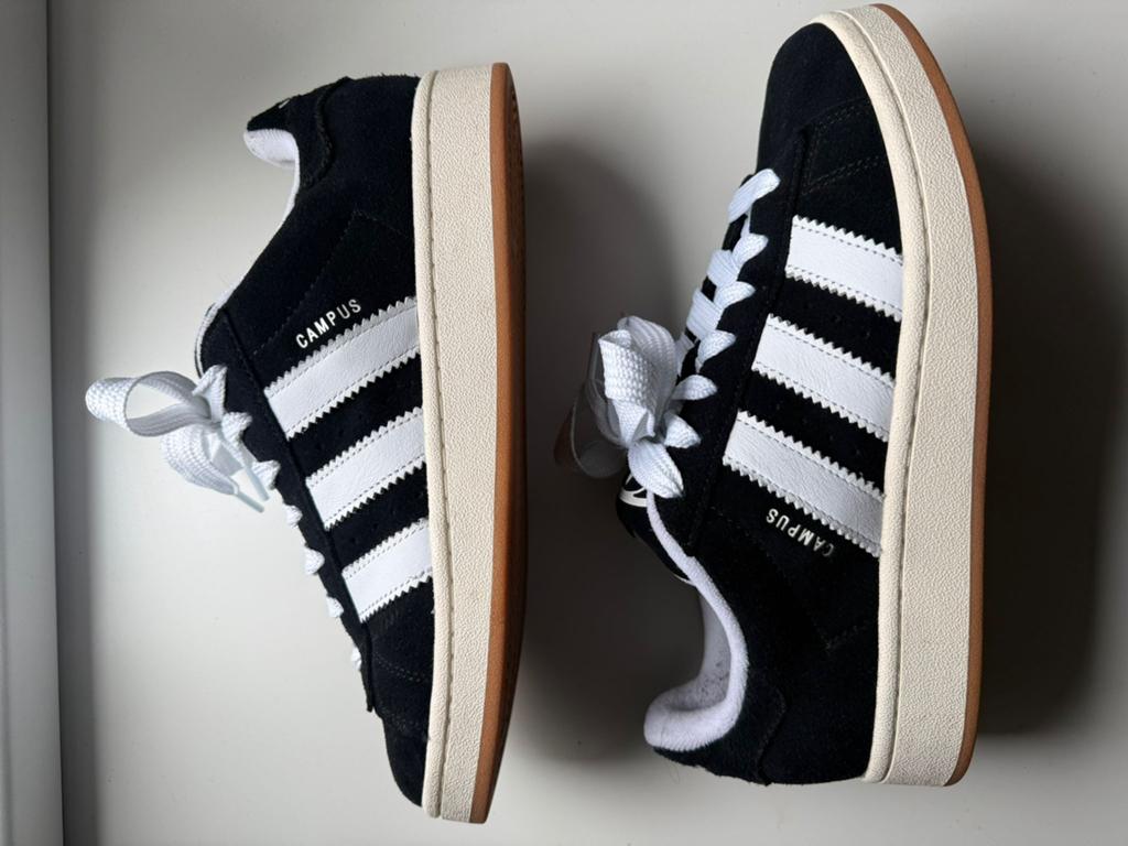 Adidas Campus nieuwstaat! Zwart wit, Ophalen of Verzenden, Zo goed als nieuw, Zwart, Sneakers of Gympen