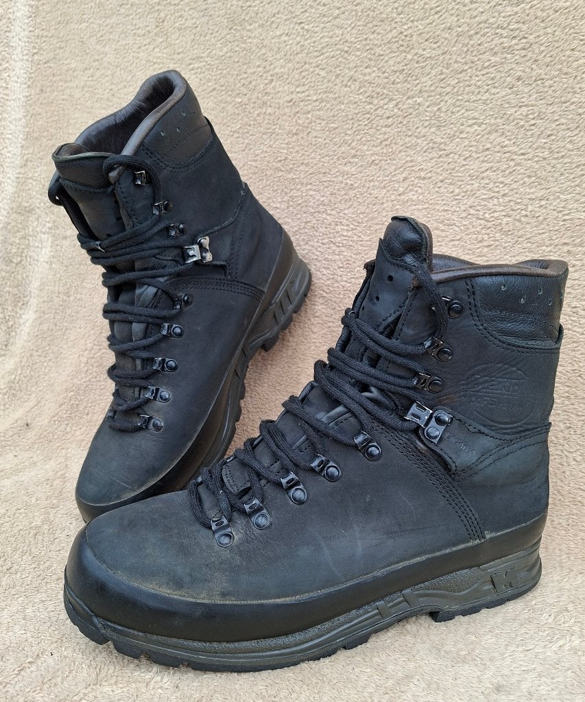 Meindl Island Pro, maat 39, 42, 45, Ophalen of Verzenden, Gebruikt, Schoenen