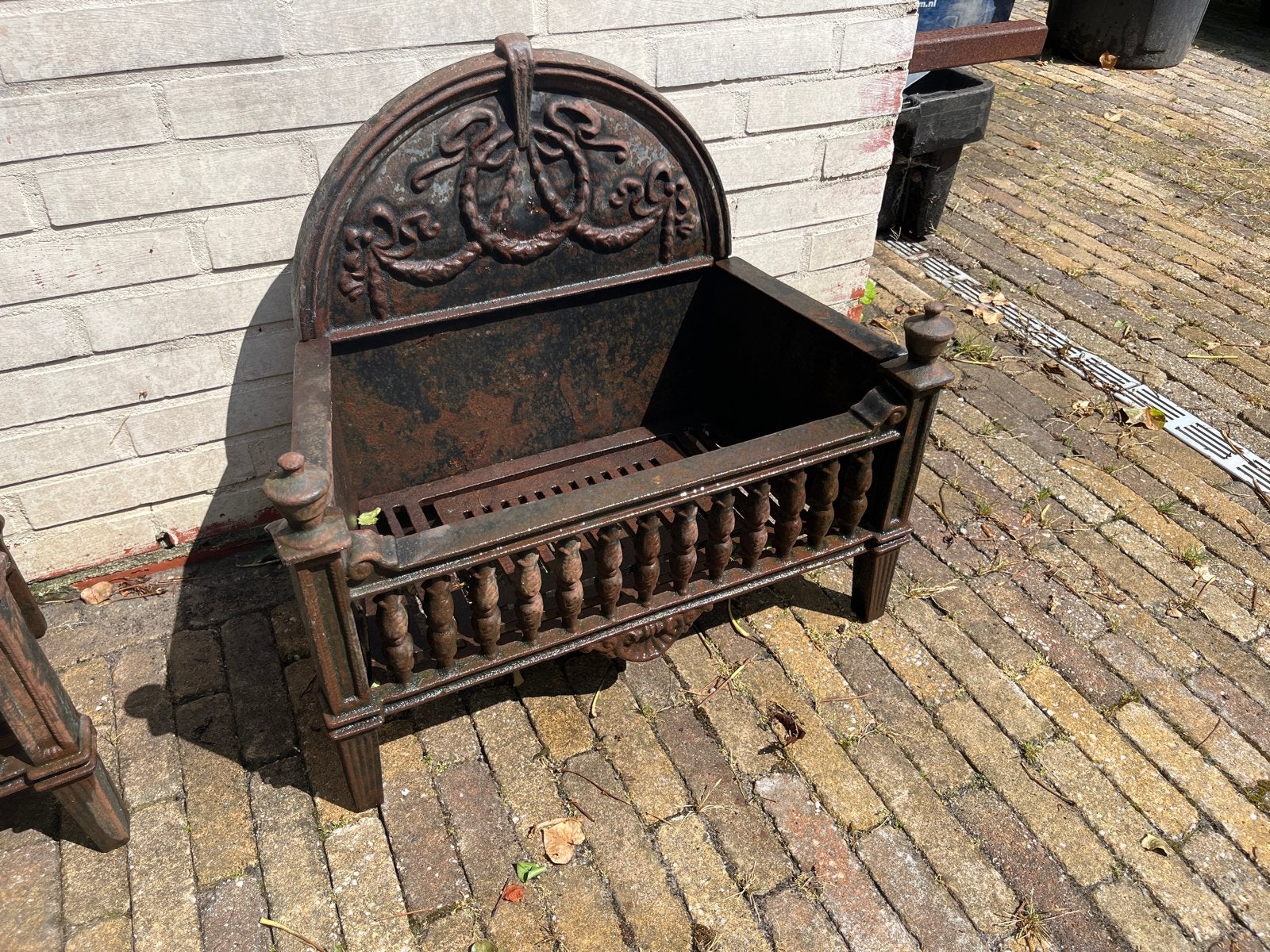 Brocante tuinhaarden en Singer naaimachine onderstel, Ophalen