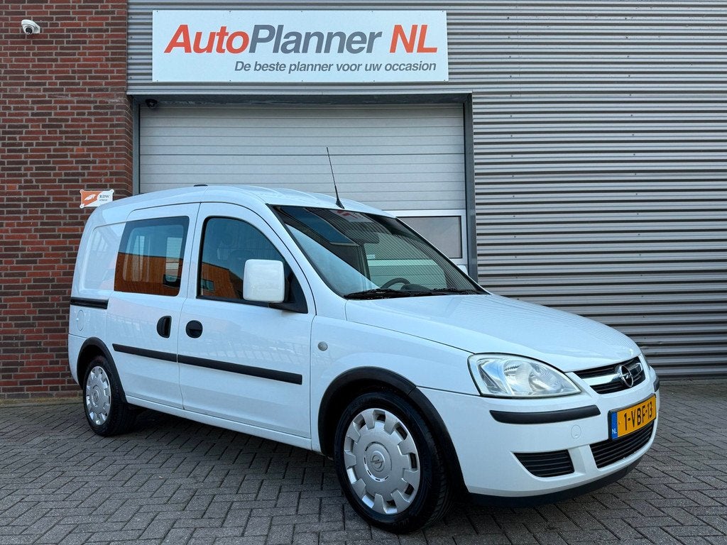 Opel Combo 1.4-16V Comfort! Airco! Btw Vrij! Trekhaak!, Auto's, Voorwielaandrijving, Gebruikt, 4 cilinders, Wit