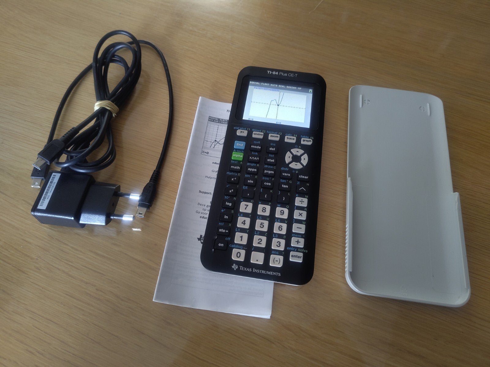 Texas Instruments Ti-84 Plus CE-T grafische rekenmachine, Ophalen of Verzenden, Grafische rekenmachine, Gebruikt