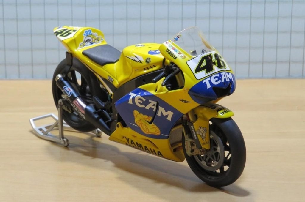 Valentino Rossi Yamaha YZR-M1 2006 1:12, Barcelone, Serviceclientele@altaya.be, Nieuw, Ophalen of Verzenden