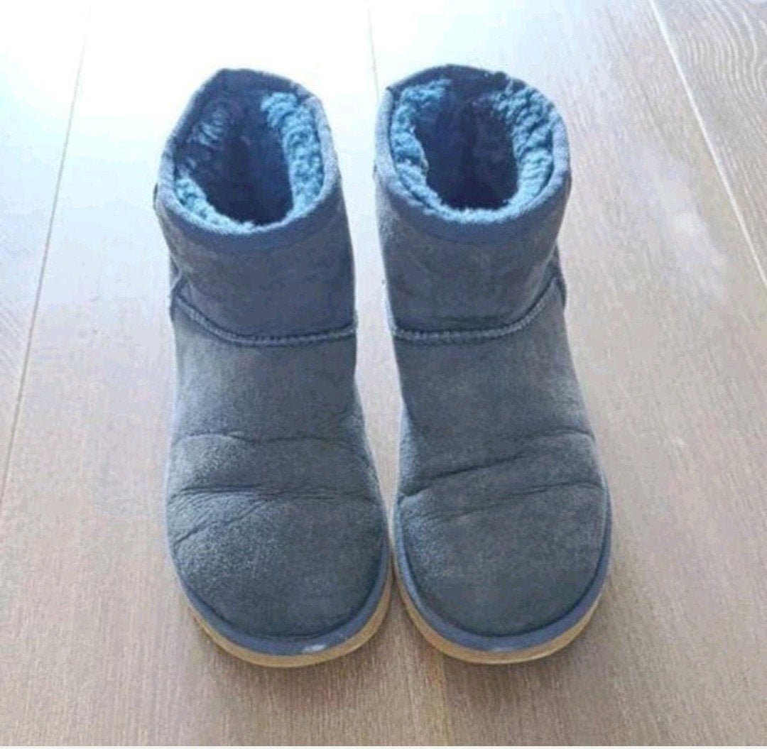 Blauwe gedragen dames Uggs maat 38, Kleding | Dames, UGG, Blauw, Lage of Enkellaarzen, Ophalen of Verzenden