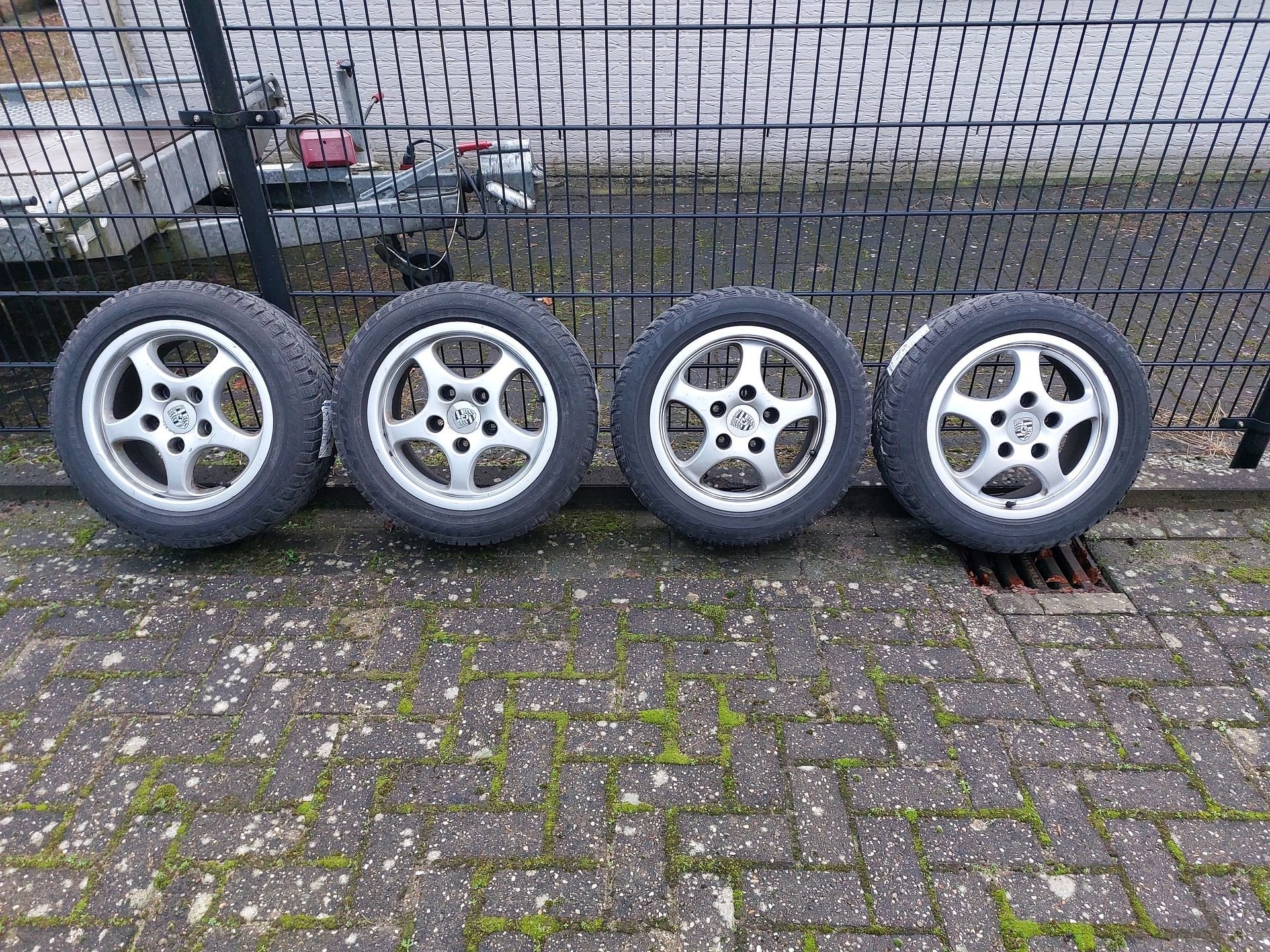 Porsche 968 en 964 16 inch winterwielen set, Auto-onderdelen, Banden en Velgen, Ophalen, Gebruikt, -, Winterbanden