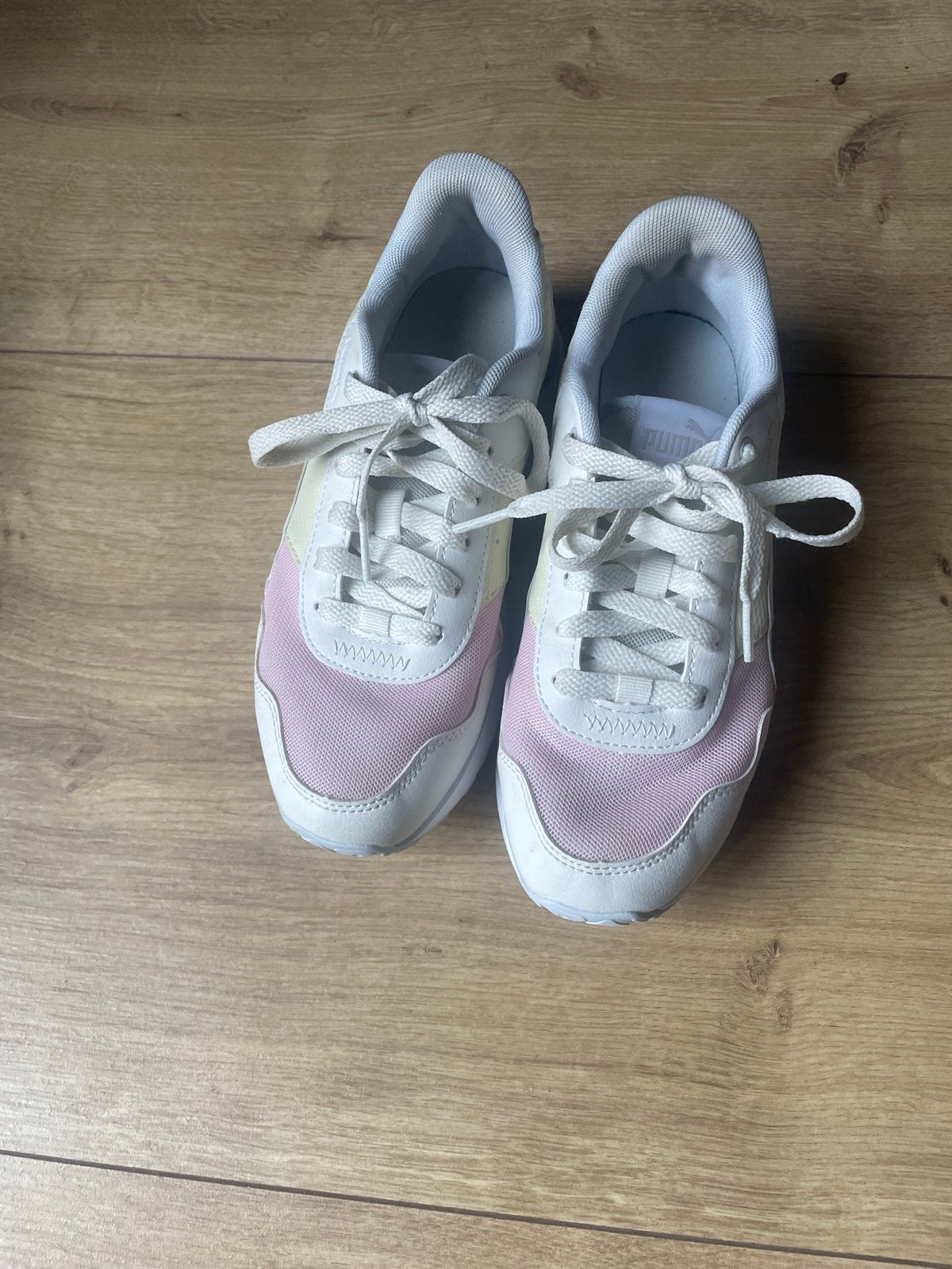 Nieuwe Puma Sneakers - Roze/Wit/Geel - Maat 37, Kleding | Dames, Schoenen, Ophalen, Nieuw, Roze, Sneakers of Gympen
