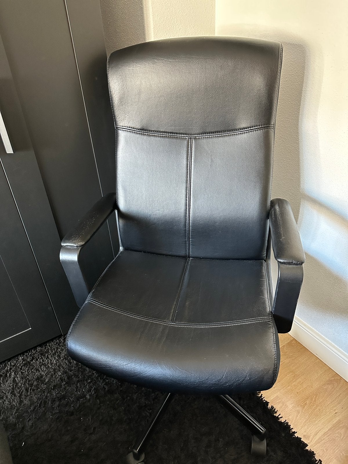 Ikea bureaustoel fauteuil stoel zwart MILLBERGET, Ophalen of Verzenden, Zo goed als nieuw, Zwart