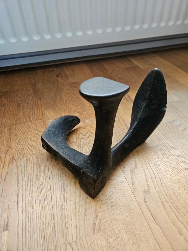 Aambeeld, Ophalen
