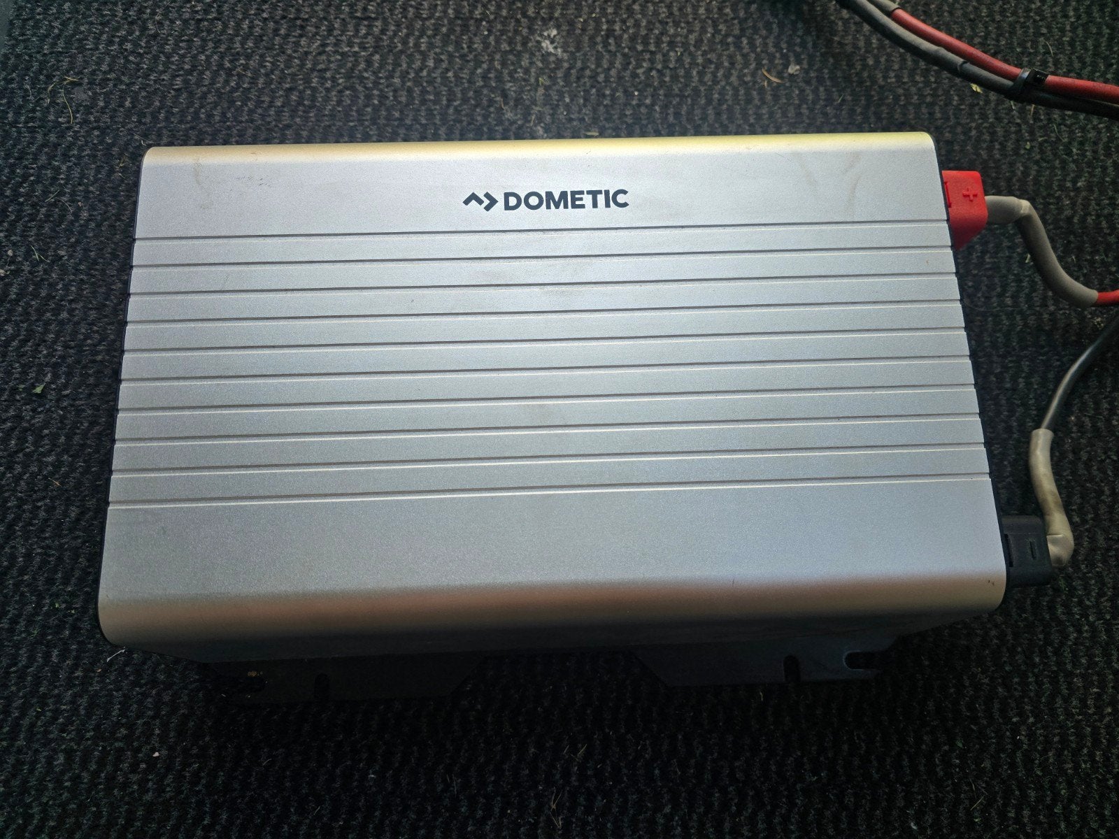 Omvormer  DSP 1524 Pure Sine Wave Omvormer 1500W, Auto-onderdelen, Vrachtwagen-onderdelen, Ophalen of Verzenden