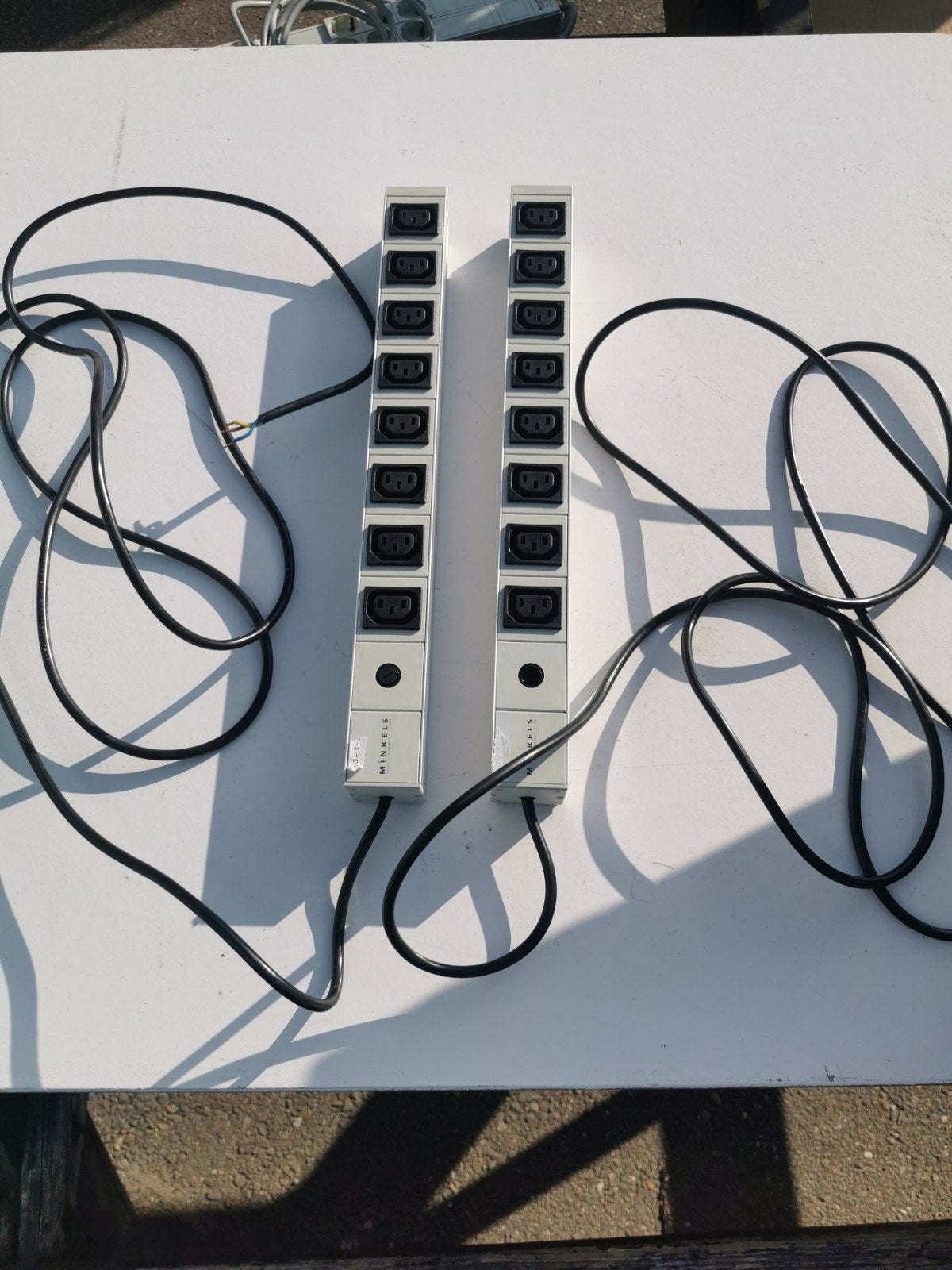 Minkels PDU 10A/250V 50-60Hz met 8x IEC-3.0M aansluitingen, Ophalen of Verzenden