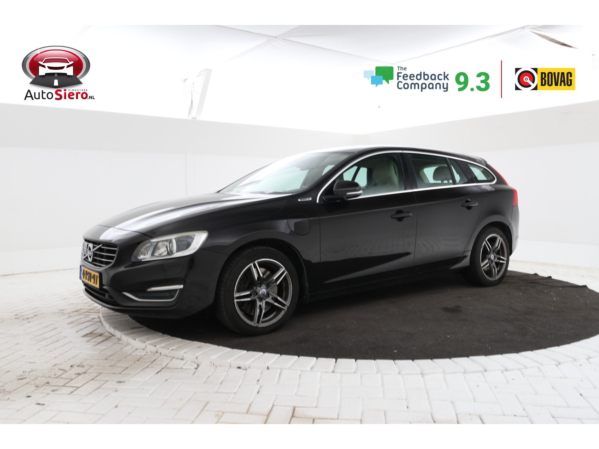 Volvo V60 2.4 D6 AWD Plug-In Hybrid Summum Automaat, Vollede, Auto's, Automaat, Automatische klimaatregeling, Zwart, Vierwielaandrijving