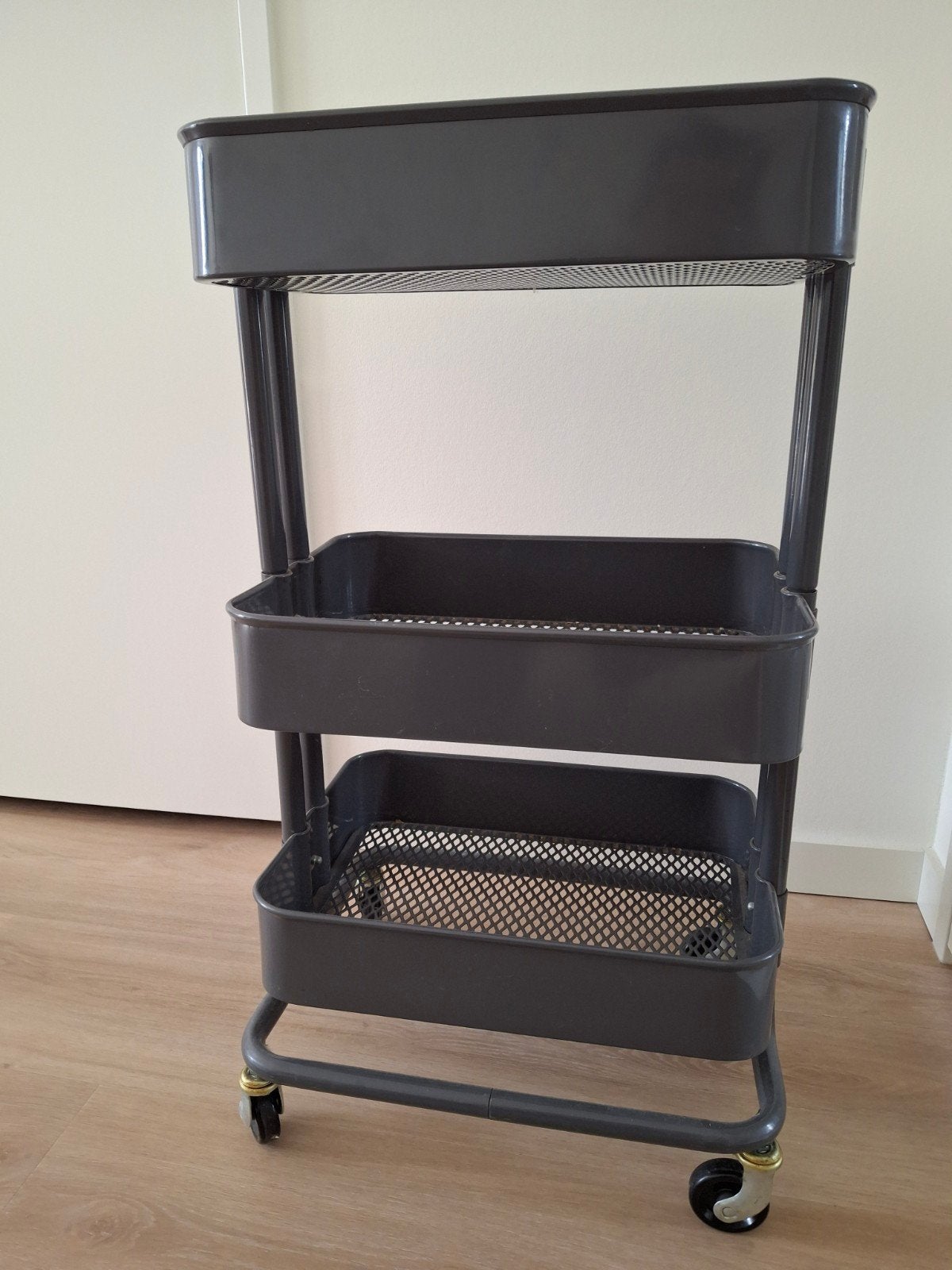 Ikea Raskog roltafel, Ophalen