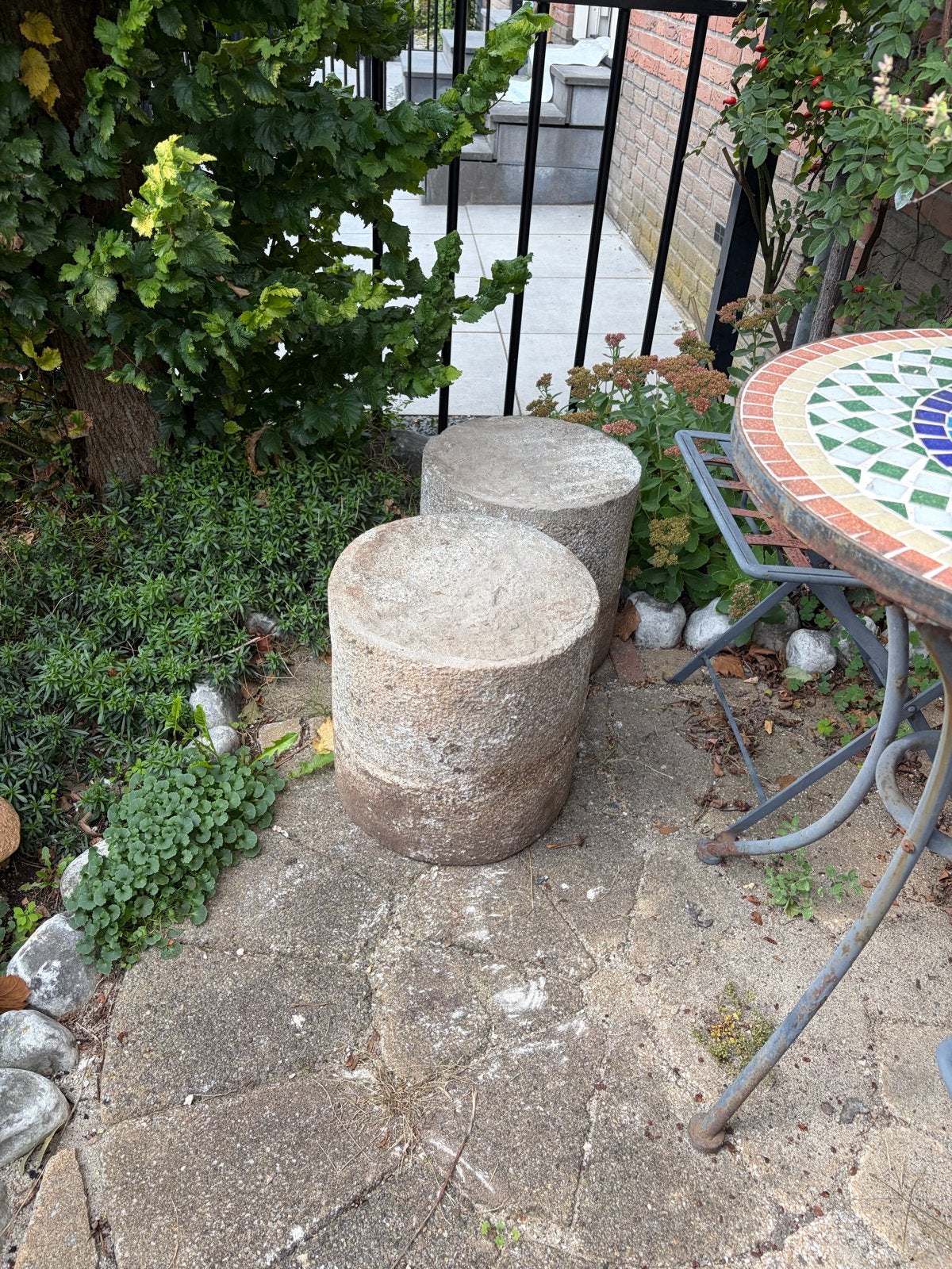 Twee robuuste stenen zuilen voor tuin of terras, Tuin en Terras, Ophalen, Gebruikt, Steen, Overige typen