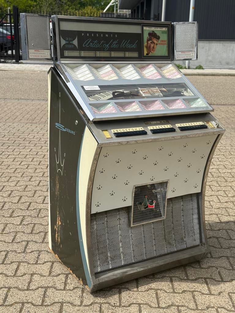 JUKEBOX : Seeburg Model DS-160 met oortjes