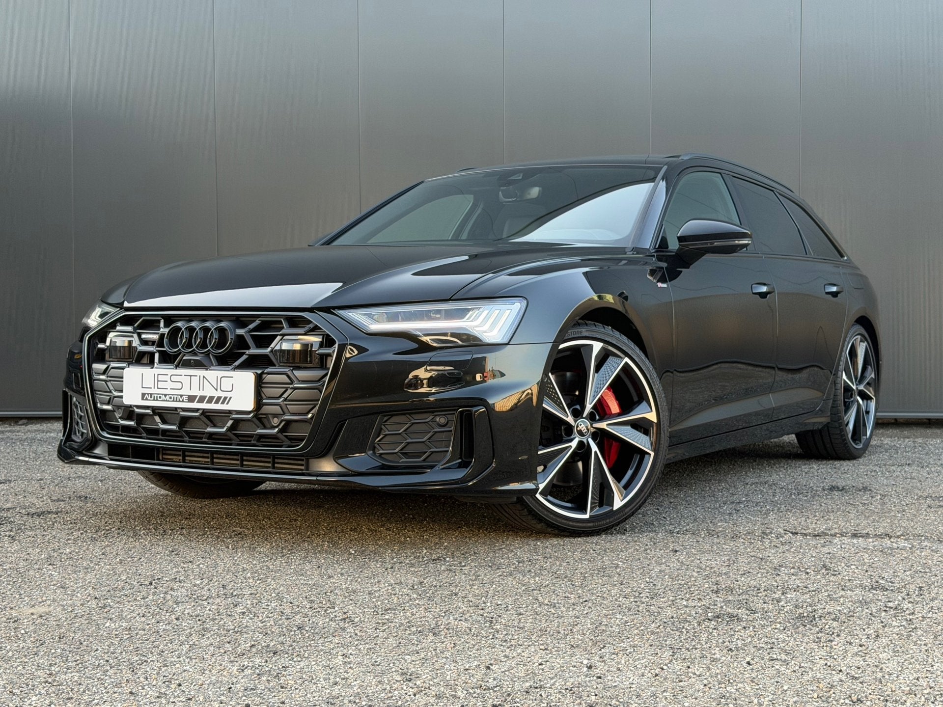 Audi A6 Avant 55 TFSIe Quattro Competition Pano B&O Massage, Auto's, Audi, Automaat, 14 kWh, Gebruikt, 4 cilinders