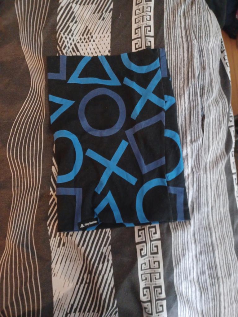 Playstation muts en sjaal, Ophalen, Overige typen, Overige maten, Gedragen