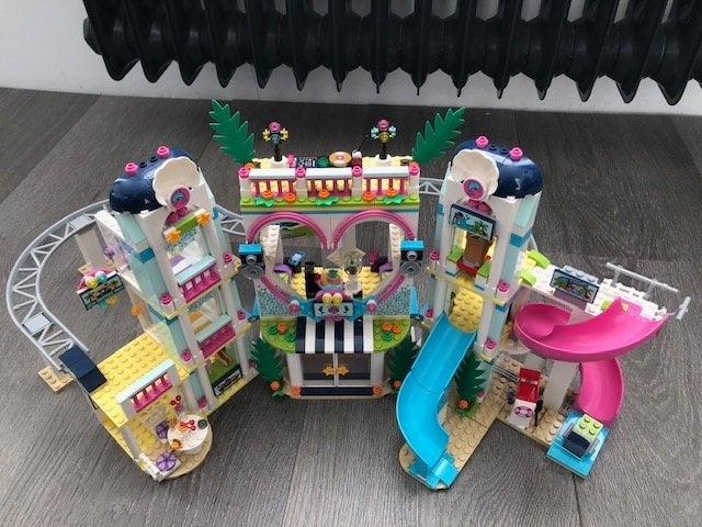 lego friends 41347 Heartlake city resort, Kinderen en Baby's, Lego, Ophalen of Verzenden, Zo goed als nieuw, Complete set