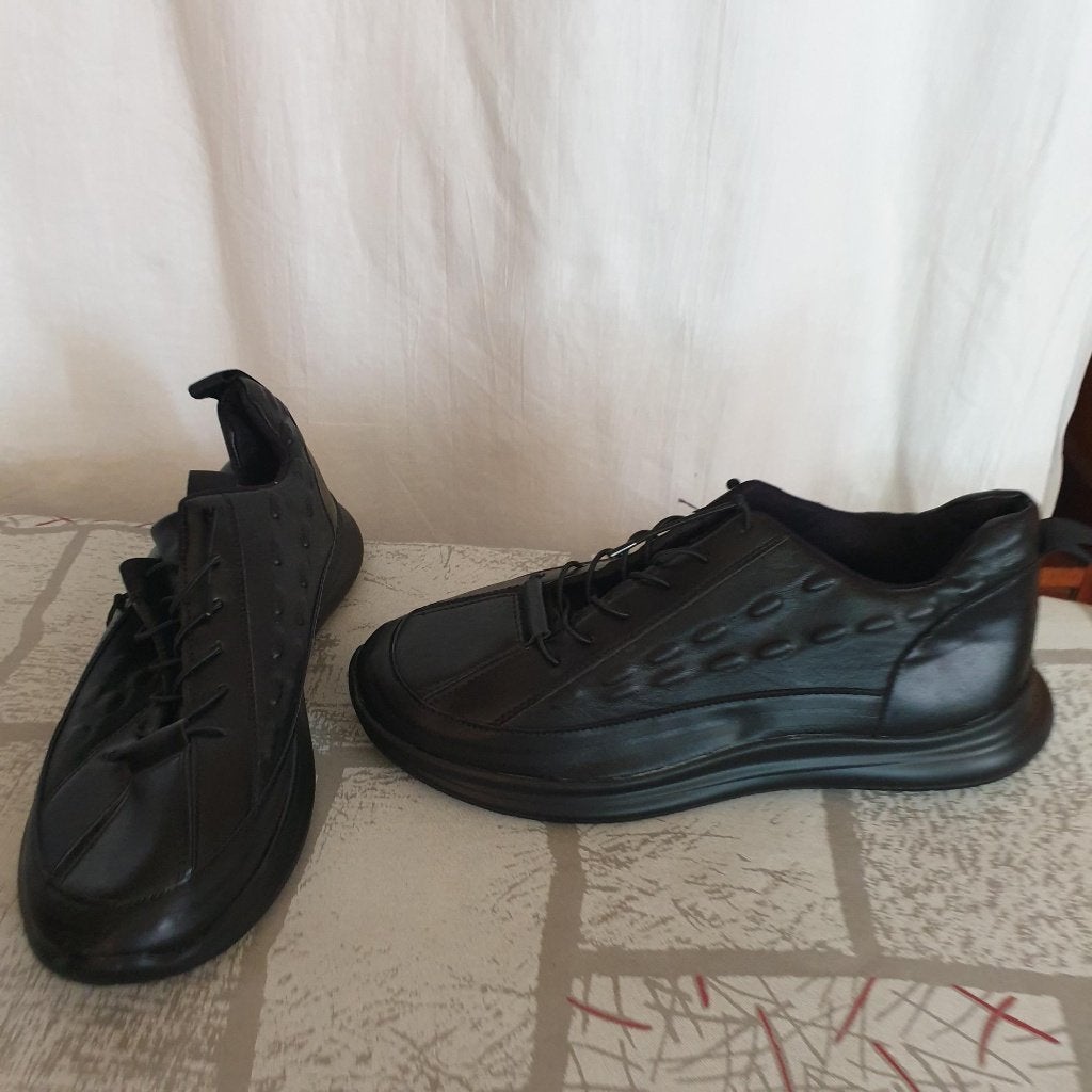 Stoere zwarte sneakers, NIEUW. Mt 43., ., Zwart, Nieuw, Ophalen of Verzenden