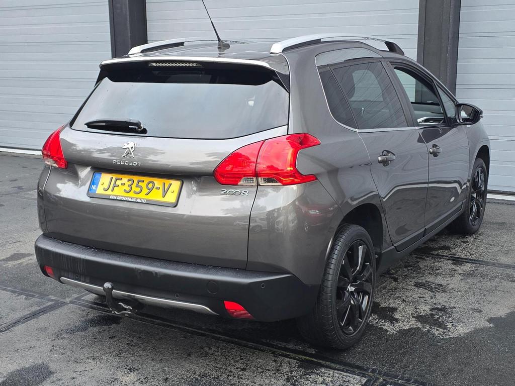 Peugeot 2008 1.2 PureTech Urban Cross, Auto's, Peugeot, Voorwielaandrijving, Gebruikt, 1270 kg, Leder en Stof