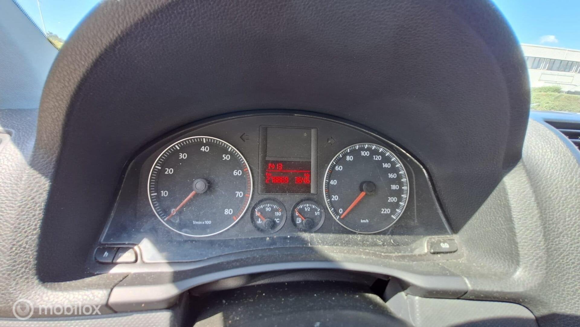 Foto 10 van Volkswagen Golf 1.4 Optive