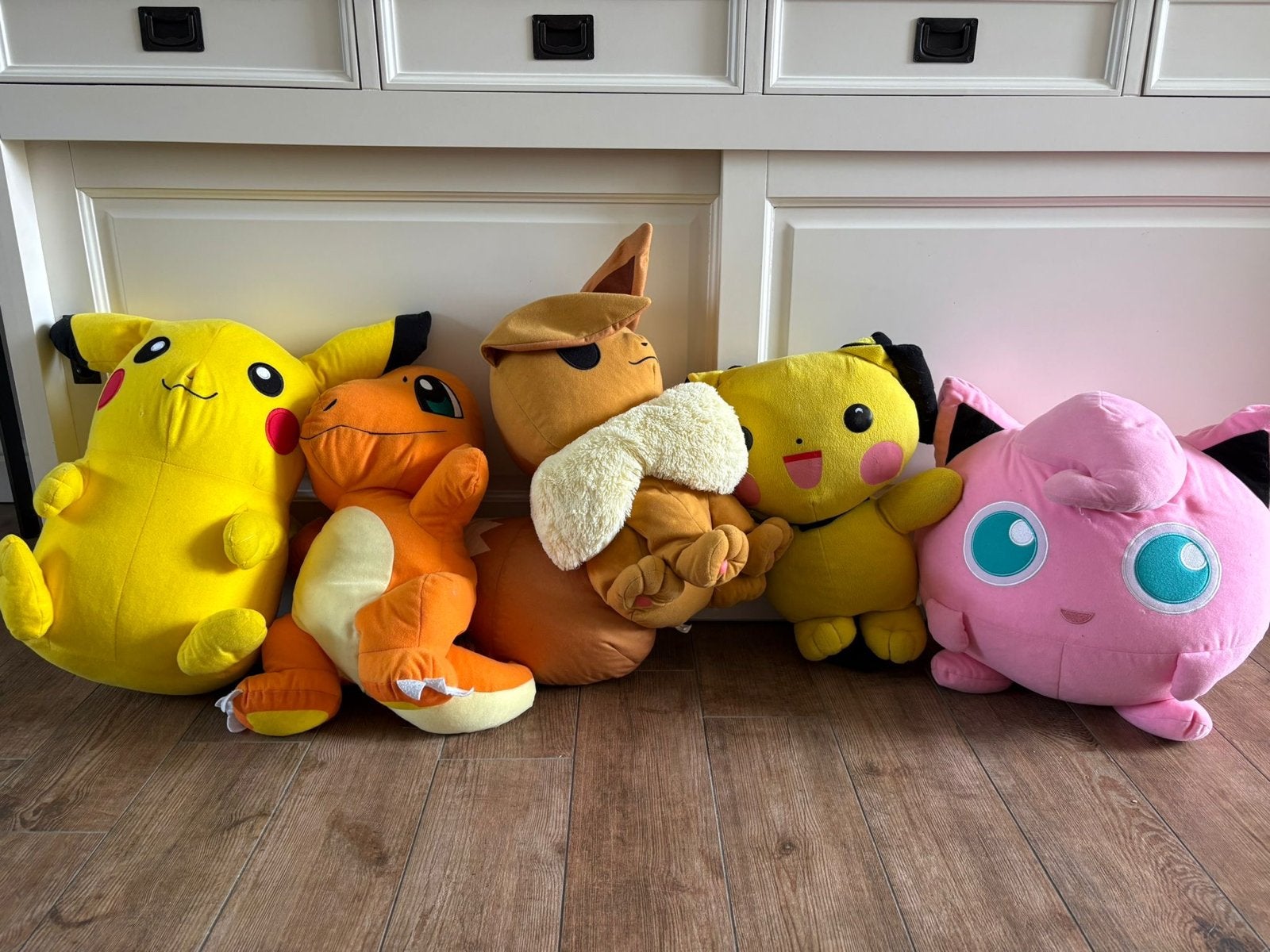 5 Grote Pokémon knuffels, Ophalen, Geel, Overige typen, Zo goed als nieuw