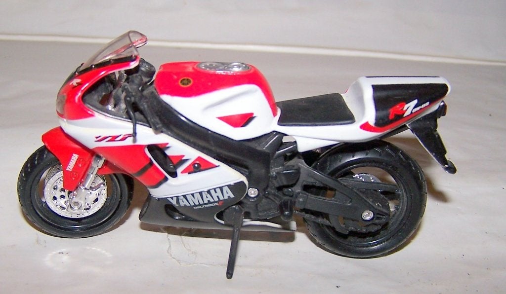 Bburago Yamaha YZF-RF schaalmodel. 1/18. Nwst., Ophalen of Verzenden, Nieuw, Motor, Bburago