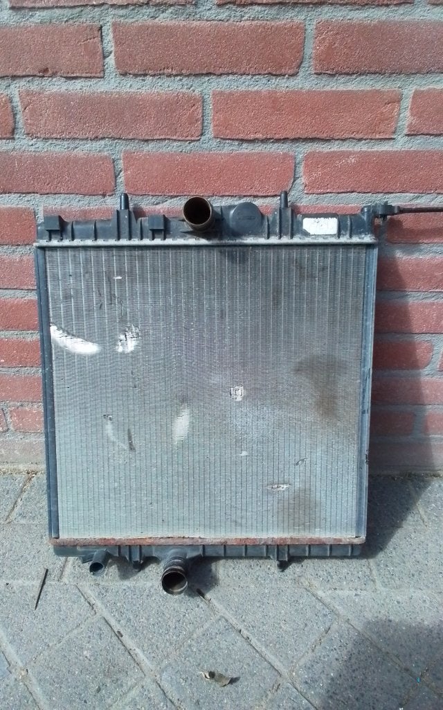RADIATOR PEUGEOT 207, Auto-onderdelen, Niet ingevuld, Gebruikt, Niet ingevuld, Ophalen of Verzenden
