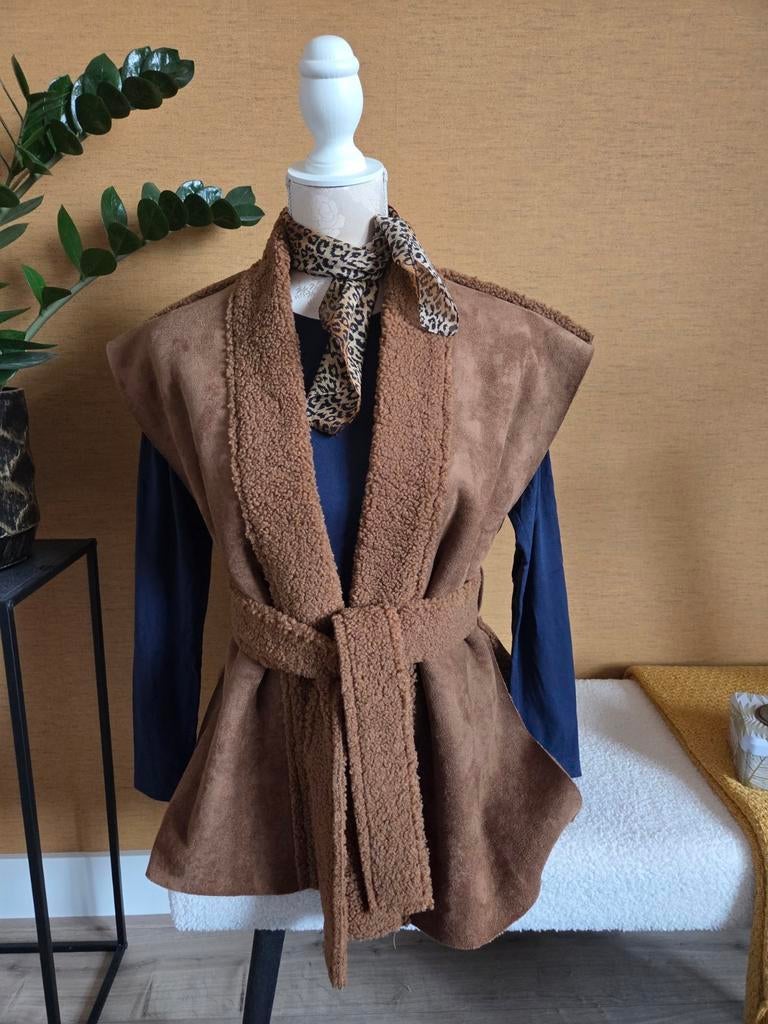 Suède met teddy gilet cognac bruin, Kleding | Dames, Maat 38/40 (M), Bruin, Ophalen of Verzenden, Onbekend