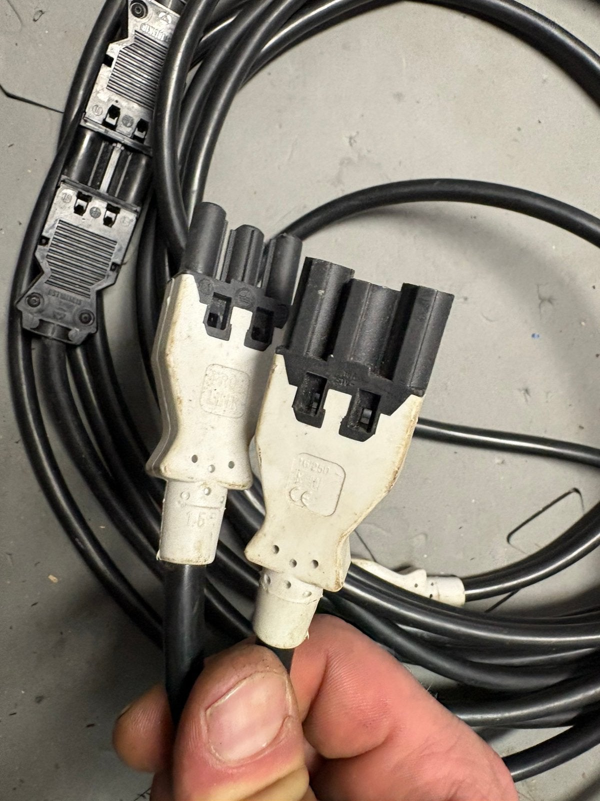 Wieland doorverbind snoeren, zwart en wit, 3m en 2,5 meter, Doe-het-zelf en Verbouw, Ophalen, Zo goed als nieuw, Wieland, Kabel of Snoer