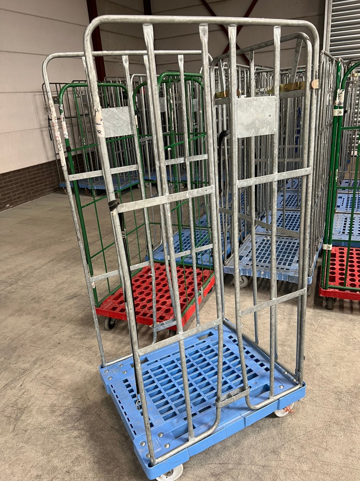 HOZA rolcontainers 3-heks 64 x 78 x 170 cm tot 400 stuks!, Ophalen, Gebruikt, Transportkar