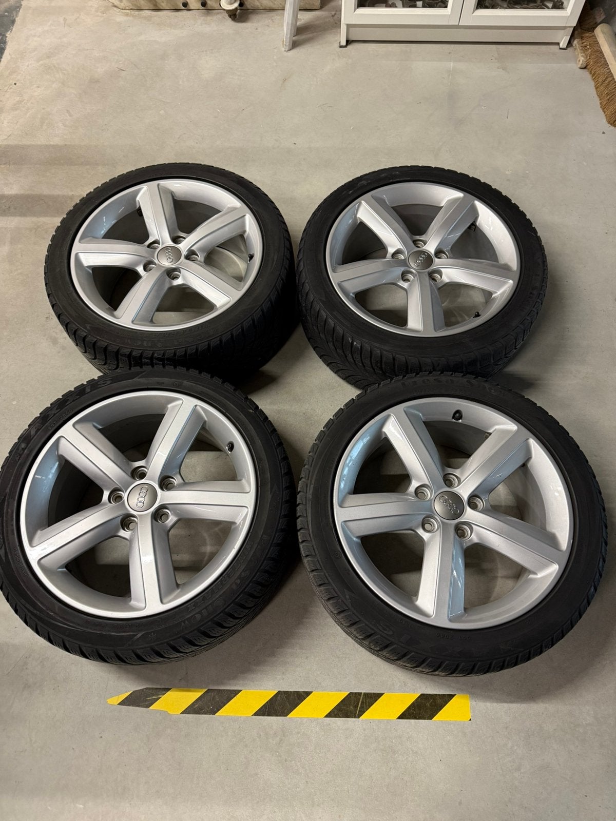 Winter wielen Audi A3, Auto-onderdelen, Ophalen, Banden en Velgen, 17 inch, Winterbanden