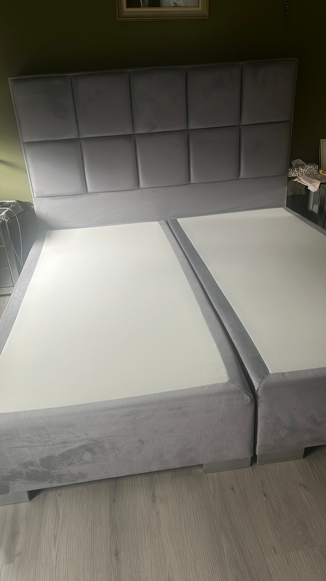 Nieuwe 2-persoons boxspring 200x220 cm - Moet snel weg!, Ophalen of Verzenden, Overige maten, Grijs, 220 cm