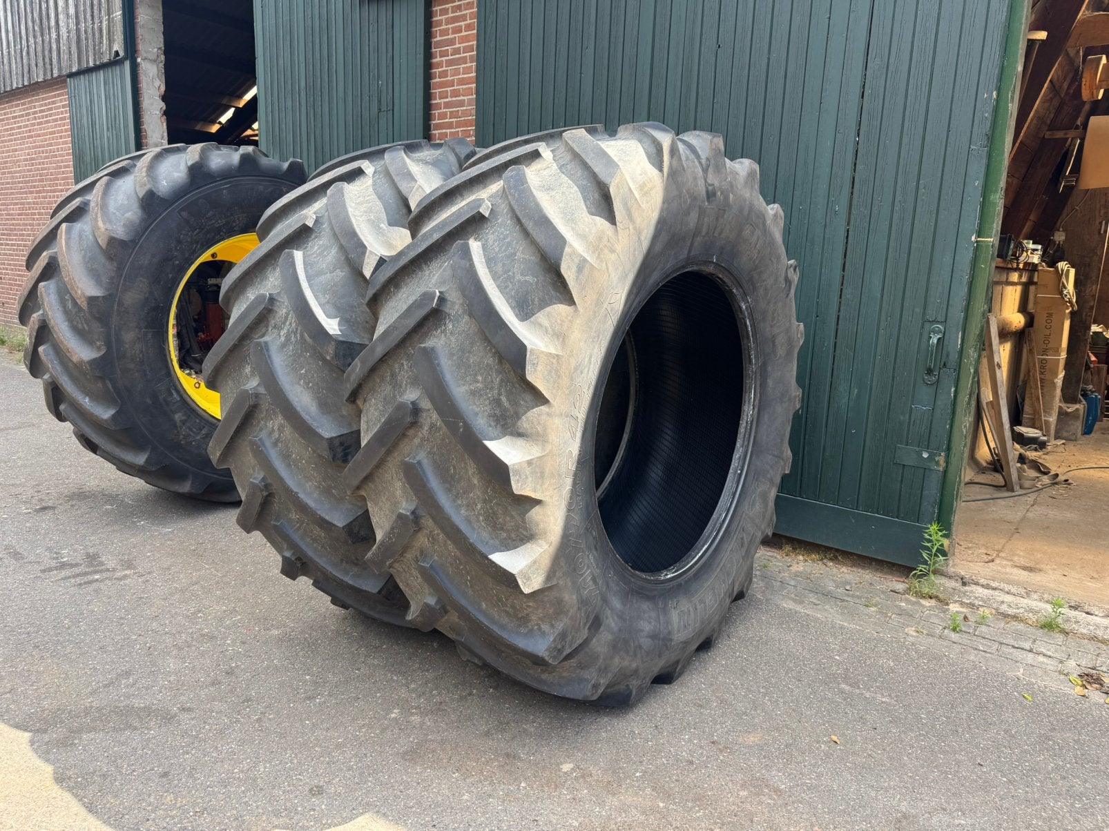 Michelin MachXbib 710/70R42 banden 710 70 42, Ophalen