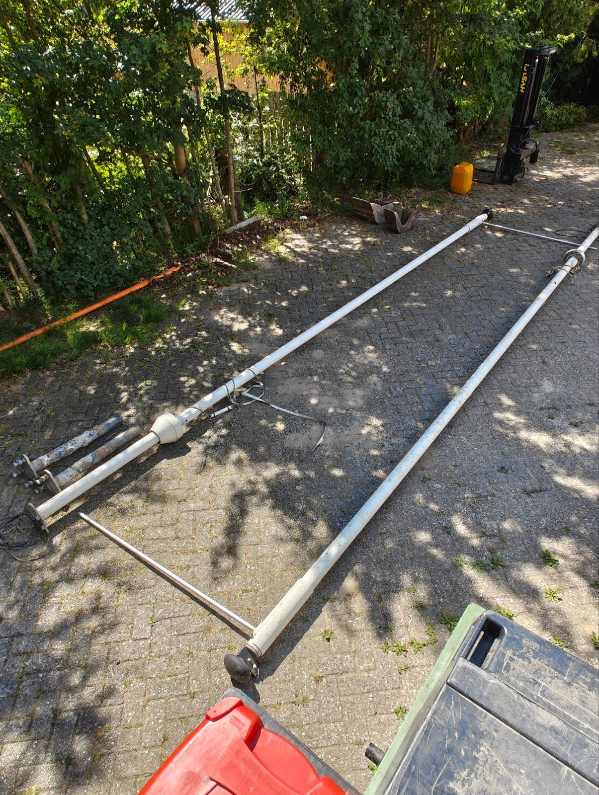 MOET WEG | 2x 7,5m baniermast met verlichting, Diversen, Ophalen, Gebruikt