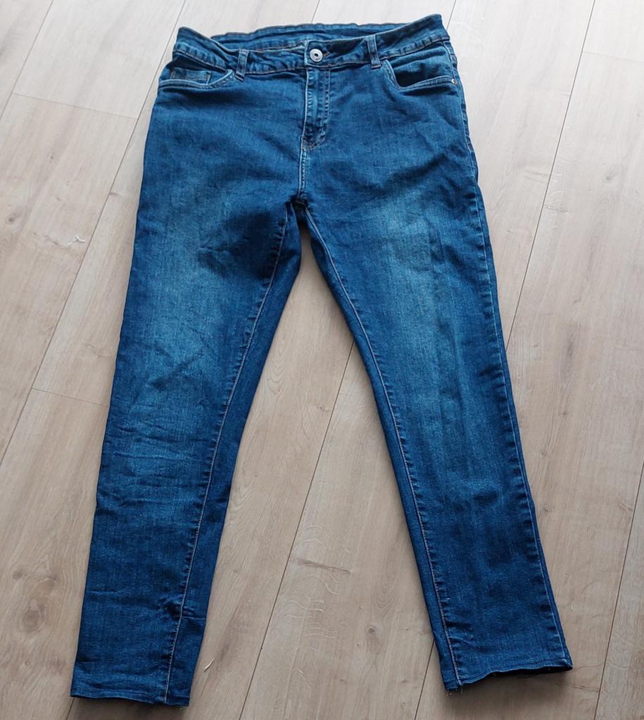 Blauwe jeans maat 42, Blauw, Zeeman, Ophalen of Verzenden, Zo goed als nieuw