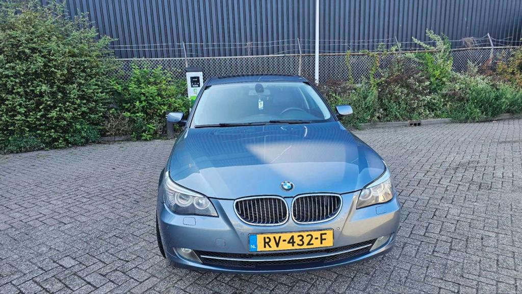 BMW E60 530xi xDrive Automaat 2009 120dkm, Automaat, 258 pk, Leder, Particulier