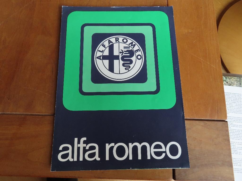Folder Alfa Romeo programma ca 1975 GT Junior, Giaulia, 2000, Alfa Romeo, Ophalen of Verzenden, Zo goed als nieuw, Alfa Romeo