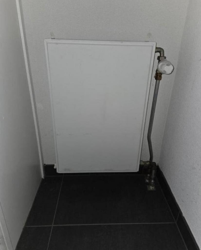Vasco Flatline radiator (met strak design), Doe-het-zelf en Verbouw, Verwarming en Radiatoren, Ophalen, Radiator, 30 tot 80 cm