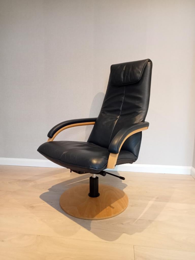 Prachtige zgan leren design relax fauteuil. Met kantel funct, Huis en Inrichting, Fauteuils, Design, 75 tot 100 cm, Ophalen of Verzenden