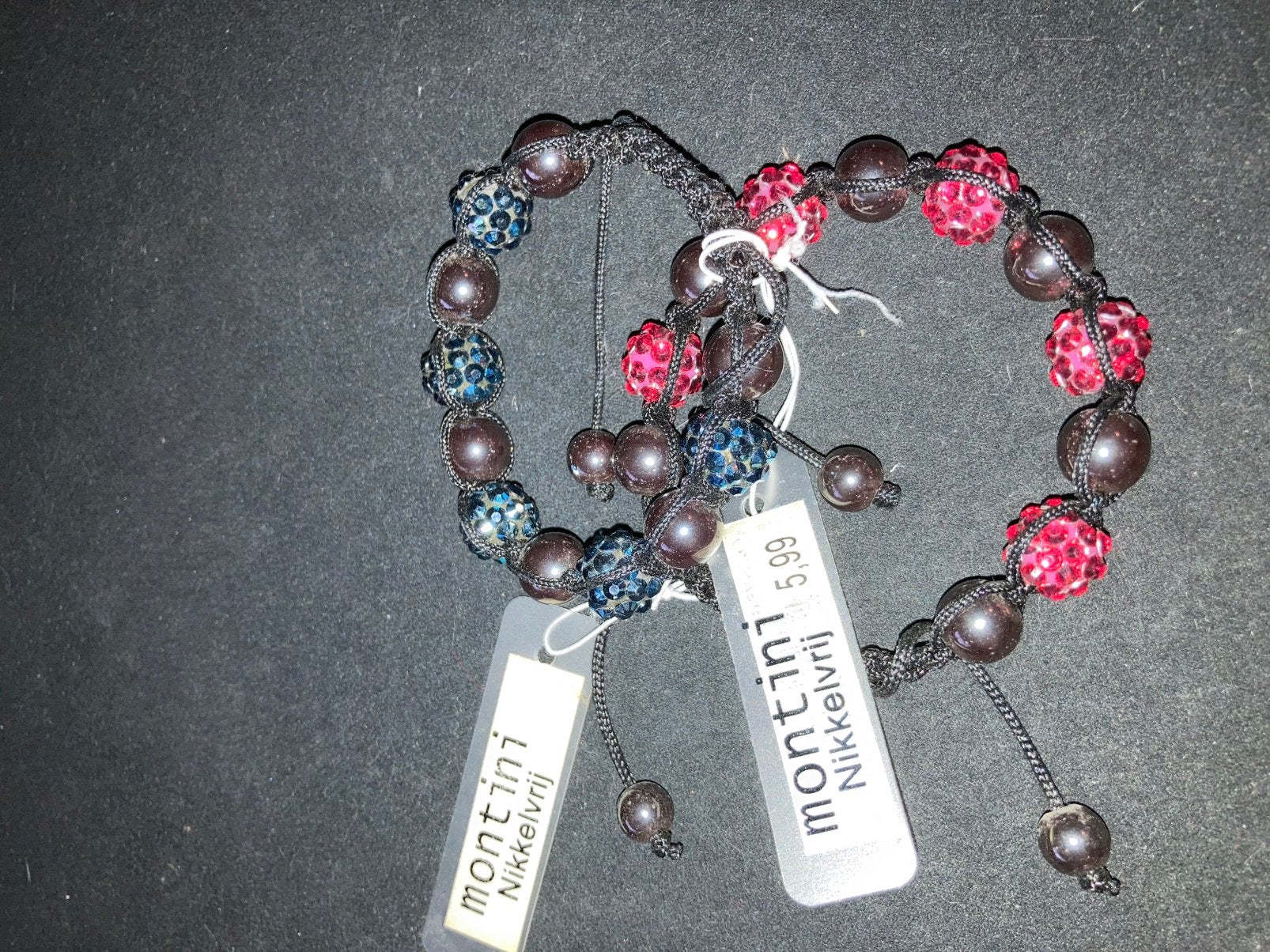 2 mooie armbanden blauw/rood van juwelier., Ophalen of Verzenden, Nieuw, Blauw