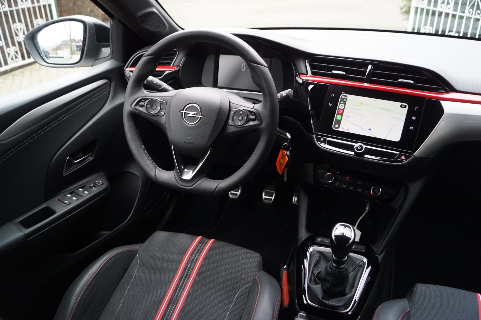 Opel Corsa 1.2 GS Line 102PK 5Deurs Half Leder/Stof Sportst, Voorwielaandrijving, 101 pk, Gebruikt, Leder en Stof