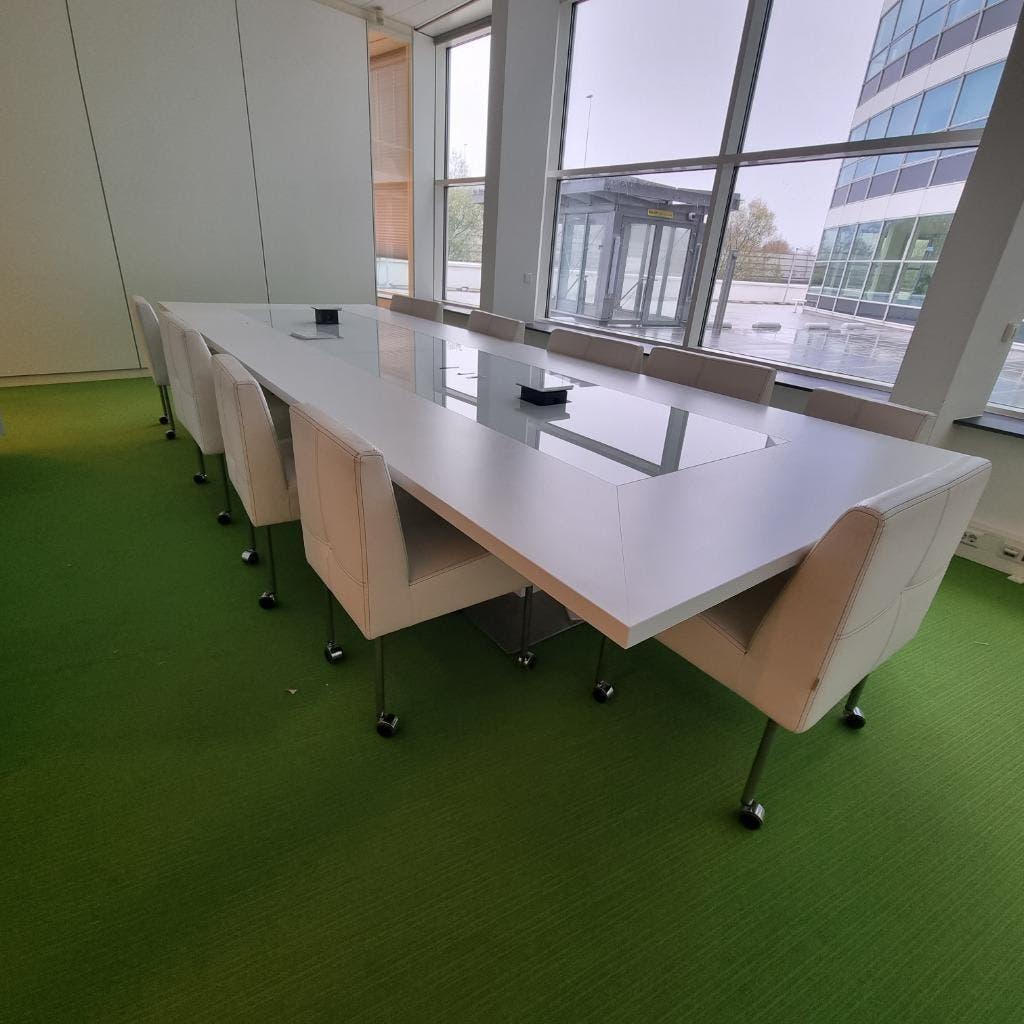 aantal wit lederen fauteuil verrijdbaar merk GELDERLAND, Ophalen, Gebruikt, 75 tot 100 cm