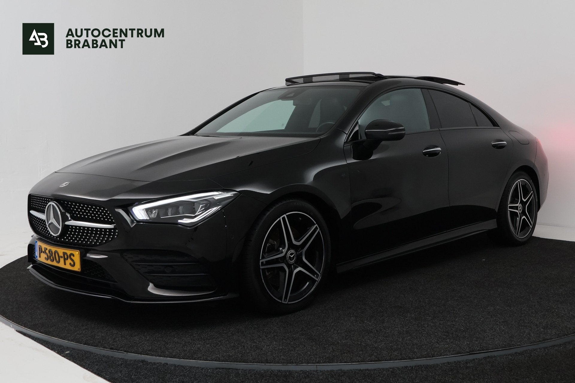 Mercedes-Benz CLA-Klasse 200 Business Solution AMG (PANORAMA, CLA, Gebruikt, Euro 6, 4 cilinders