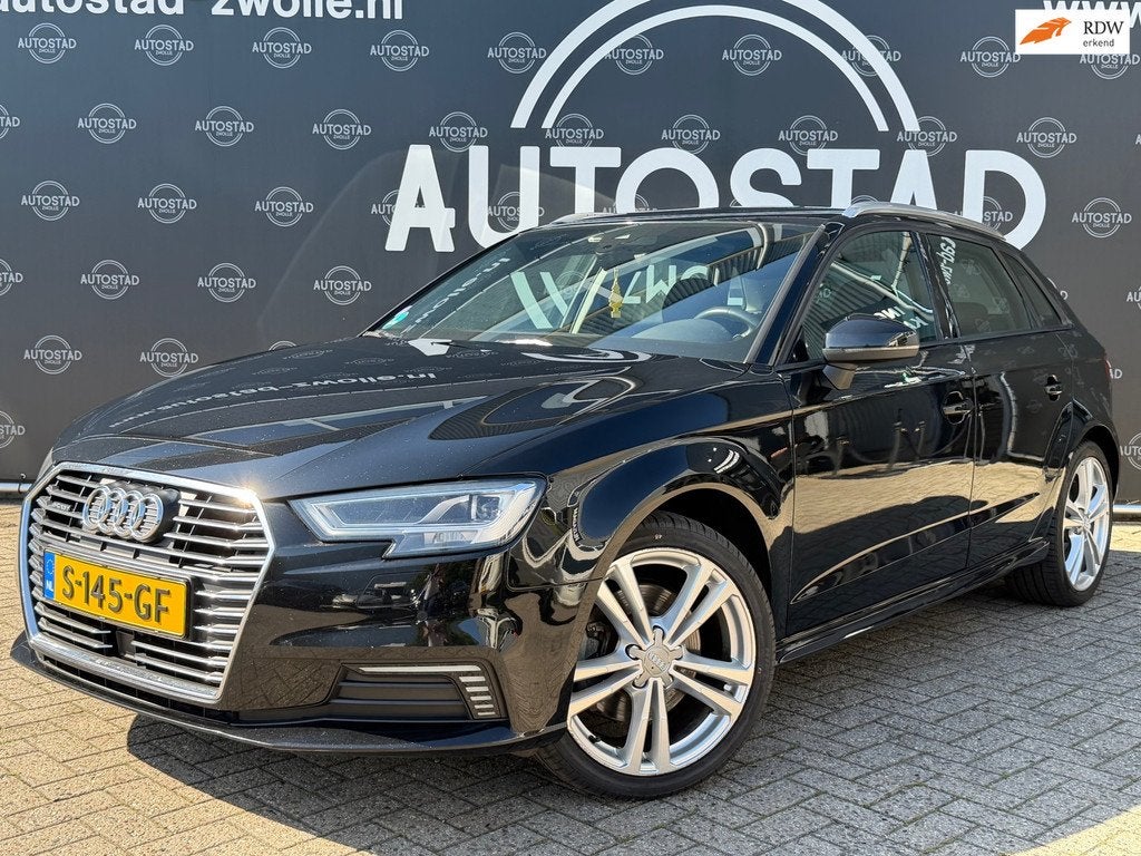 Audi A3 Sportback 40 e-tron Advance Sport Automaat / Virtual, Auto's, Audi, 8 kWh, Stof, 4 cilinders, 150 pk