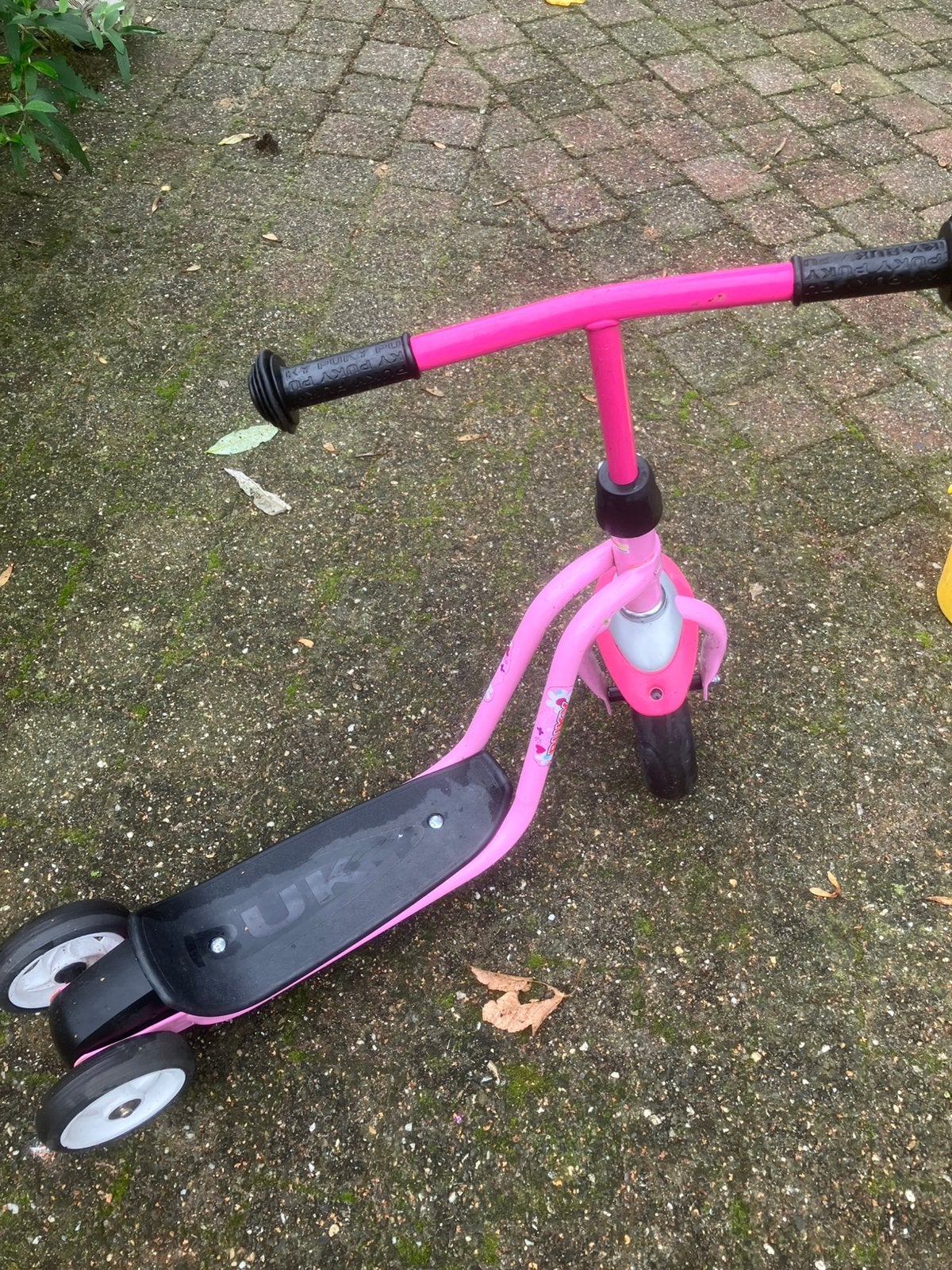 Puky roze step, Ophalen, Zo goed als nieuw, Minder dan 16 inch
