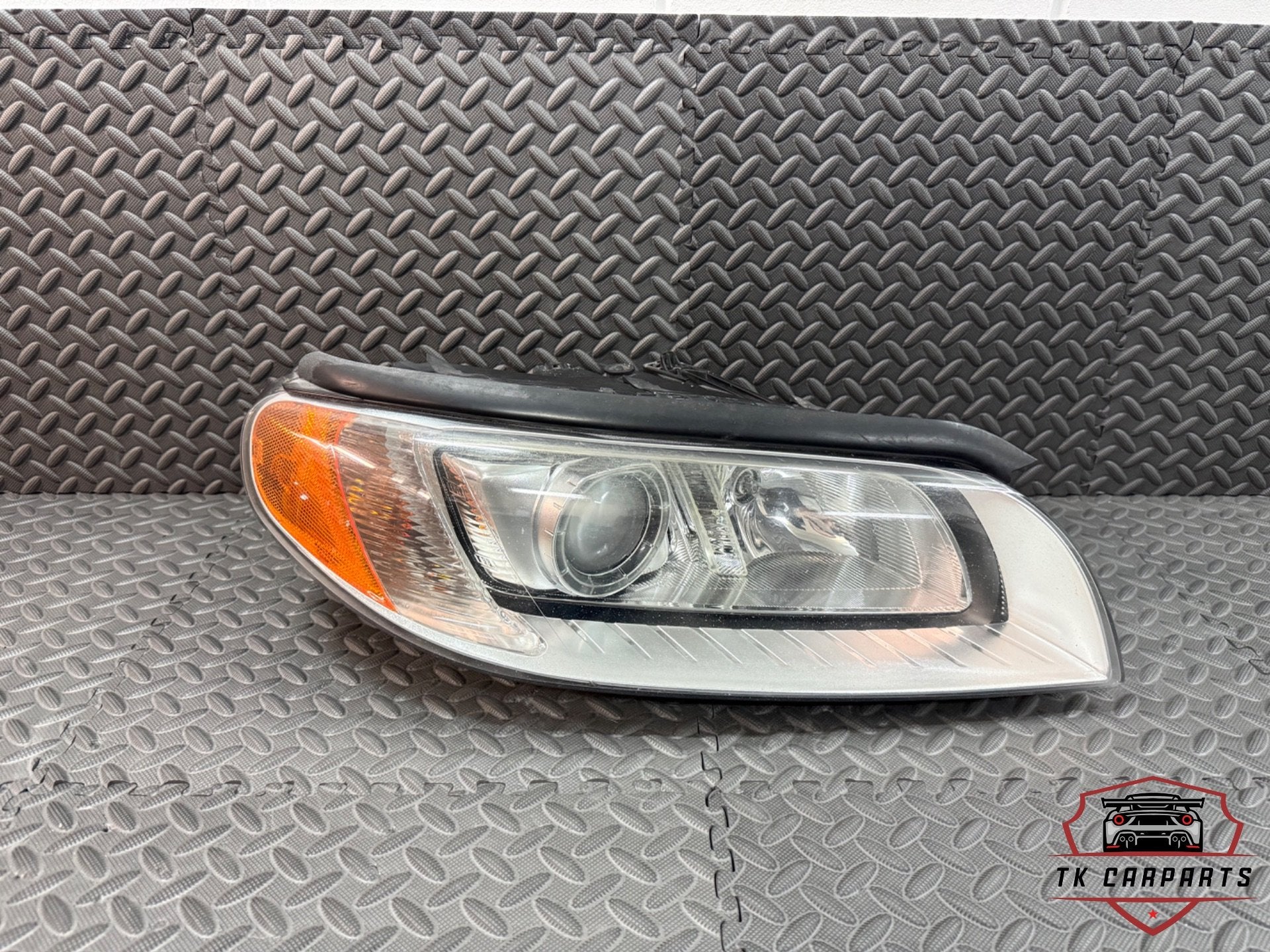 Volvo S80 V70 Xc70 xenon koplamp R 30796130, Gebruikt, Gunnar Engellaus vag 8
405 31  Gothenburg, SE, Info@volvocars.com, Ophalen of Verzenden