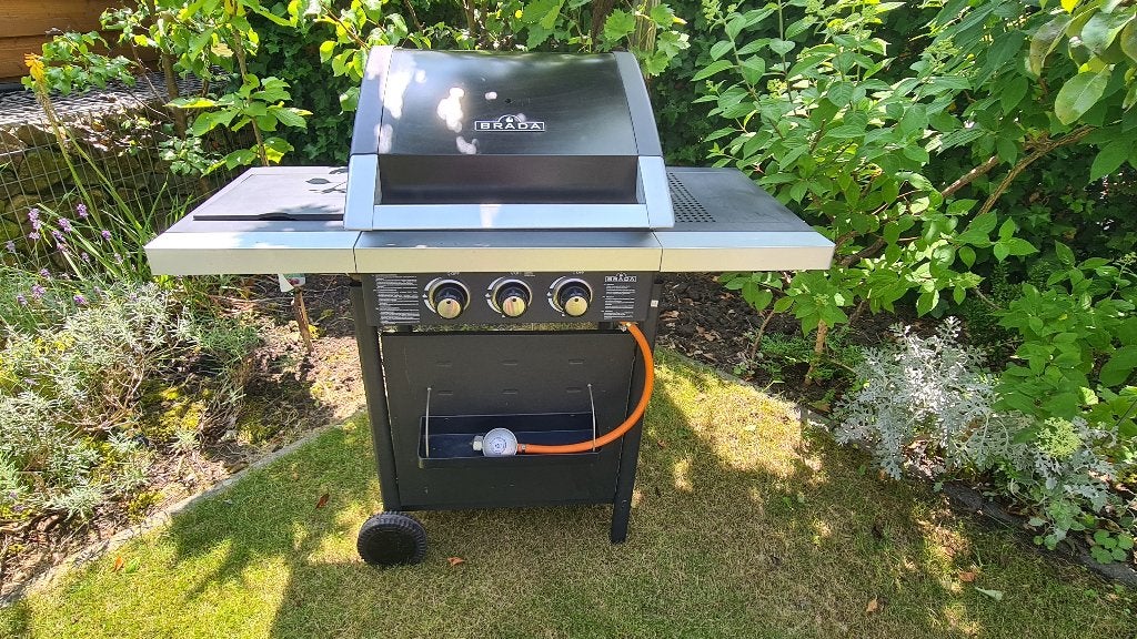 Brada gasbarbeque incl gasfles, Ophalen, Gebruikt, Brada