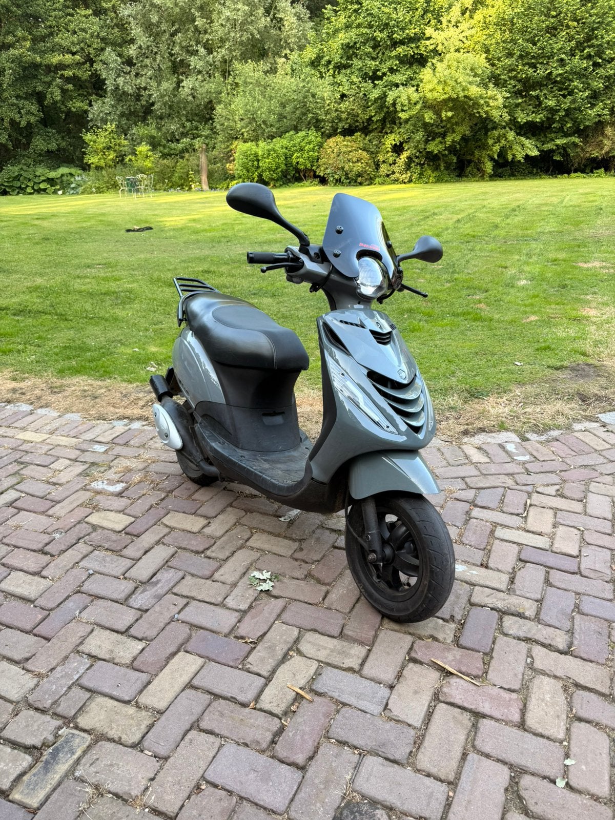 Zip 2t 50cc nardo grey, Ophalen of Verzenden, Zo goed als nieuw, Benzine, Zip
