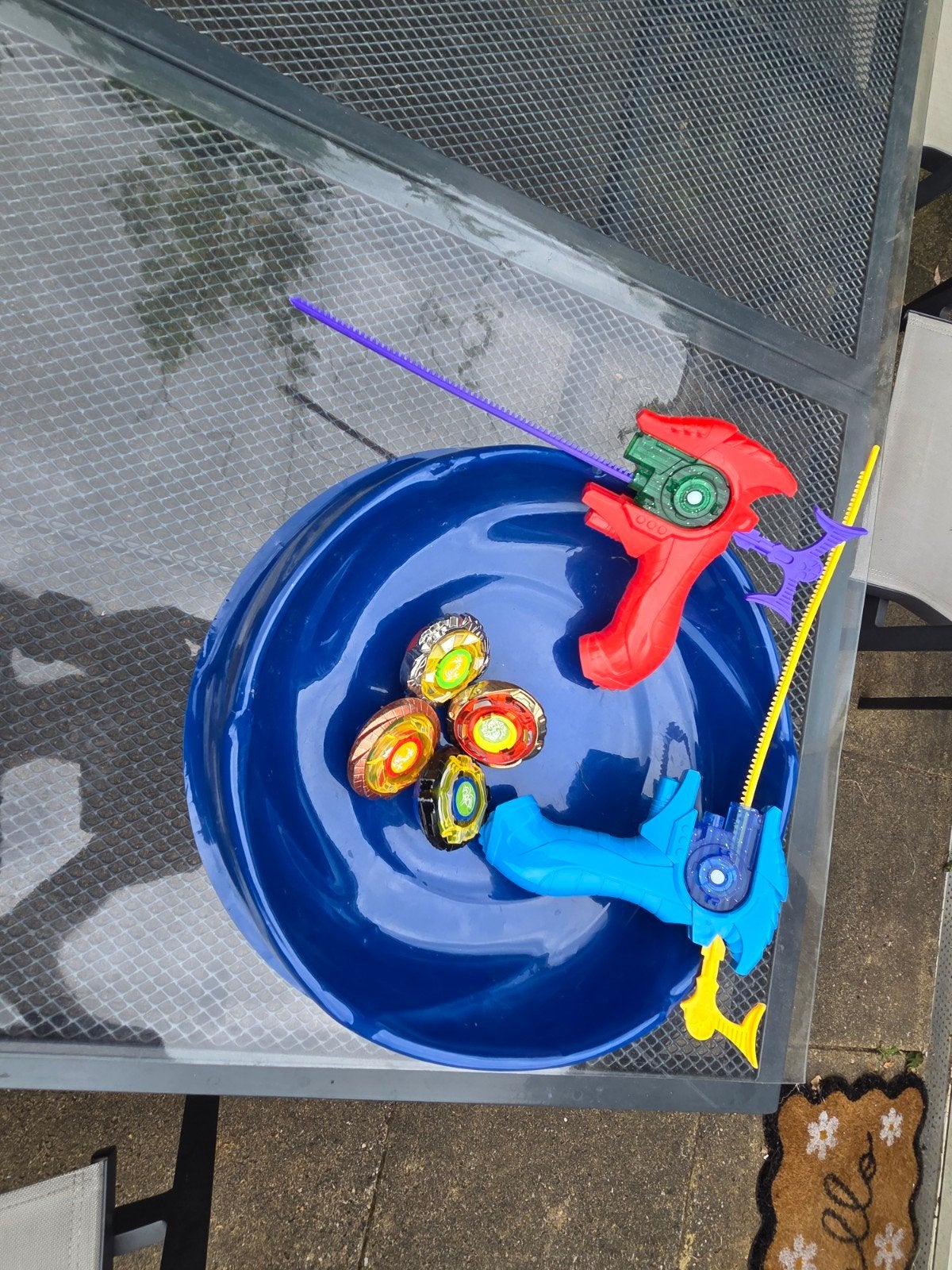 Beyblade set met stadion en 4 Beyblades, Ophalen, Gebruikt, Jongen of Meisje
