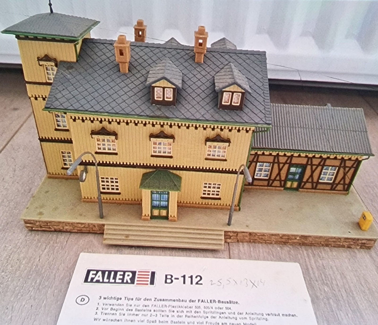 FALLER HO B - 112  STATION, Ophalen of Verzenden, Gelijkstroom of Wisselstroom, Brug, Tunnel of Gebouw, Overige merken