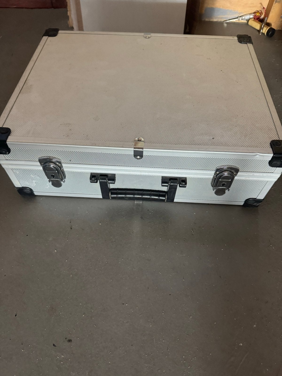 Metalen koffer 43,5x33,5x14 cm, Ophalen, Gebruikt